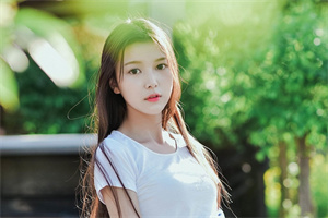 上海龙凤419：Shanghai at night, feel the most fashionable trends of the city at night